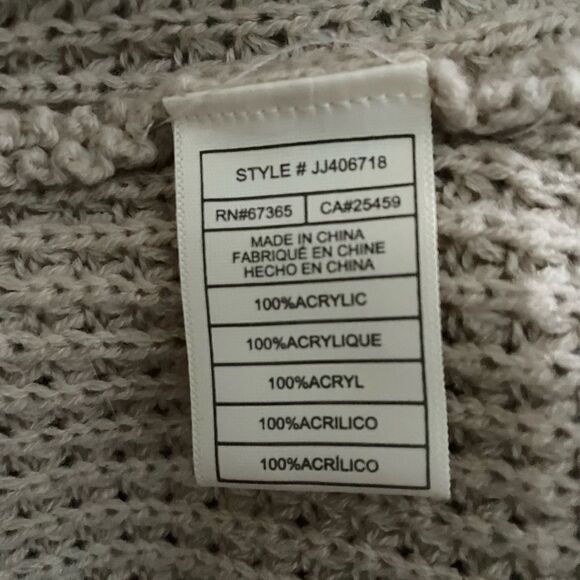 Jack By BB Dakota Button Back Sweater  Oatmeal Size XS - Picture 6 of 9
